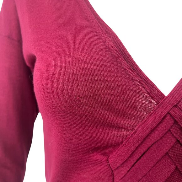 Gucci Burgundy Sheer Knit Pleated Front Slim V-Neck Sweater size Small - Picture 3 of 8